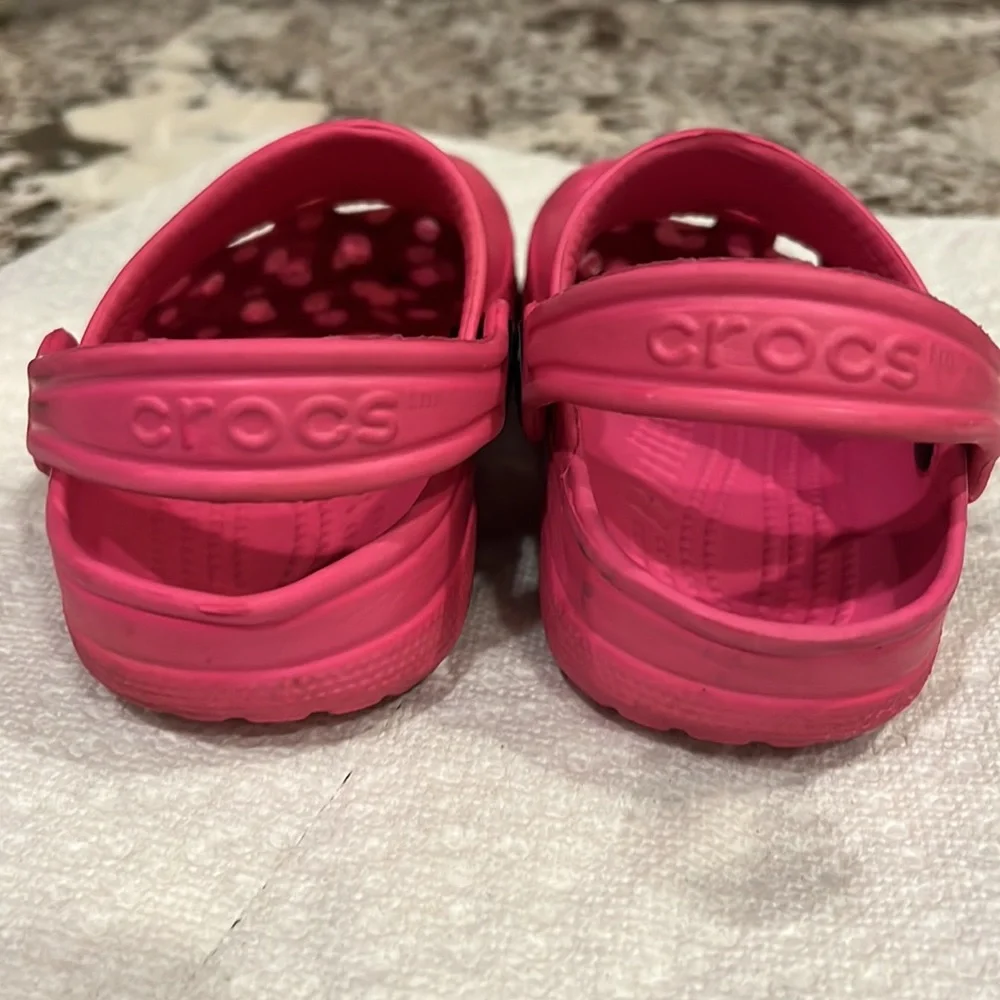 Pink crocs - Picture 3 of 4